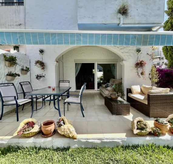 Краткосрочная аренда дома на две семьи в El Paraiso