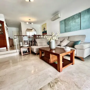 Short-term rent of semi-detached house in El Paraiso