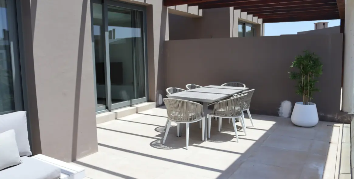 Short-term rent of penthouse in Cancelada 14