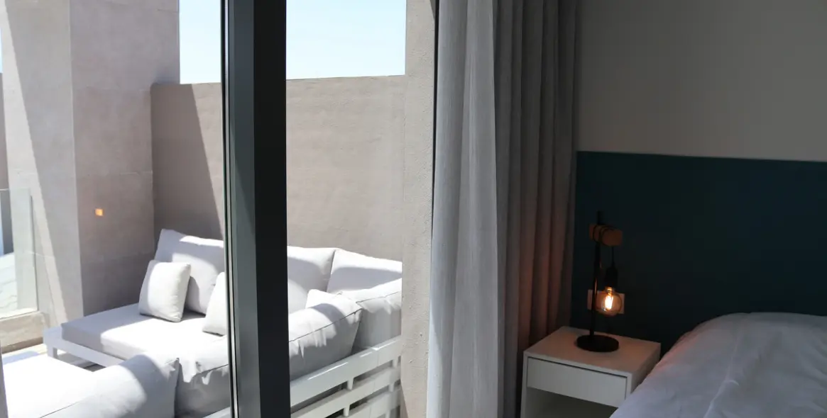 Short-term rent of penthouse in Cancelada 35