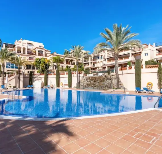 Long-term rent of middle floor apartment in Atalaya