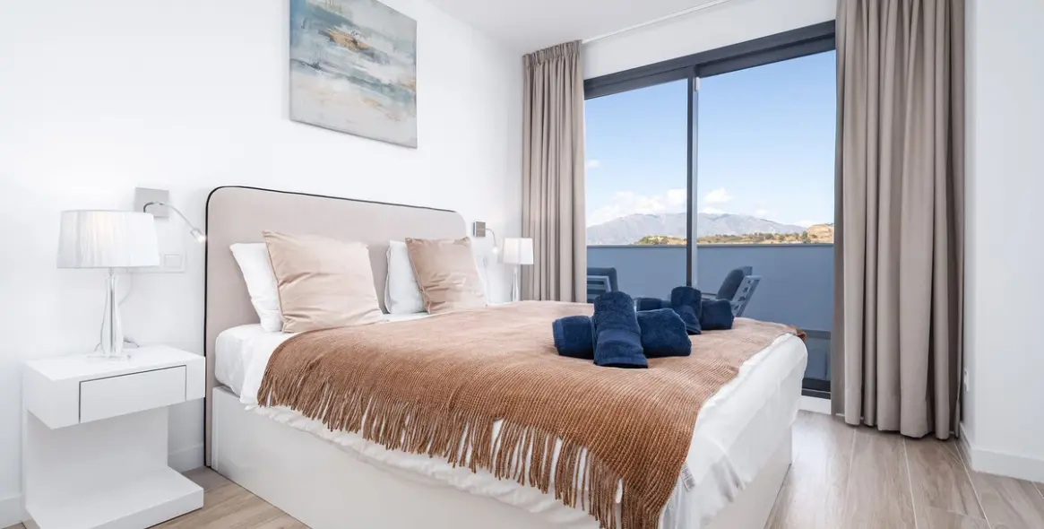 Alquiler a largo plazo de apartamento en planta media en La Cala de Mijas 1