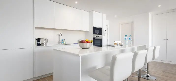 Alquiler a largo plazo de apartamento en planta media en La Cala de Mijas 1