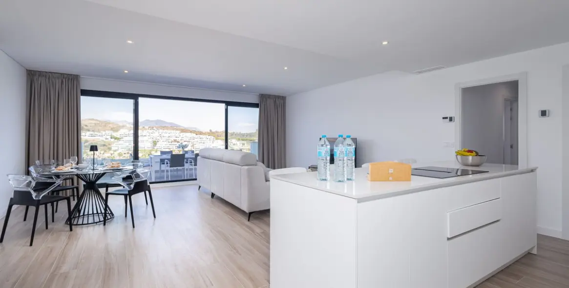 Alquiler a largo plazo de apartamento en planta media en La Cala de Mijas 5