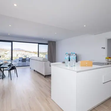 Alquiler a largo plazo de apartamento en planta media en La Cala de Mijas