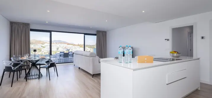 Alquiler a largo plazo de apartamento en planta media en La Cala de Mijas 4