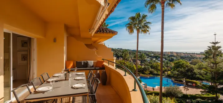 Long-term rent of middle floor apartment in Elviria 0