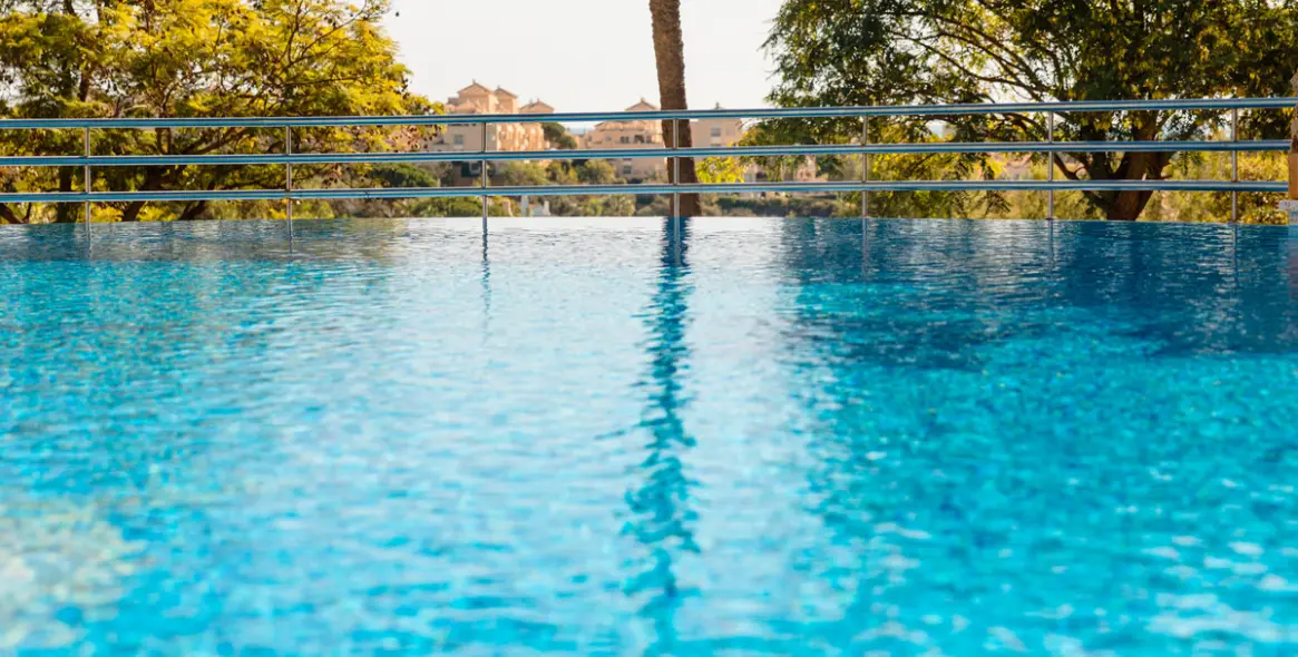 Long-term rent of middle floor apartment in Elviria 3