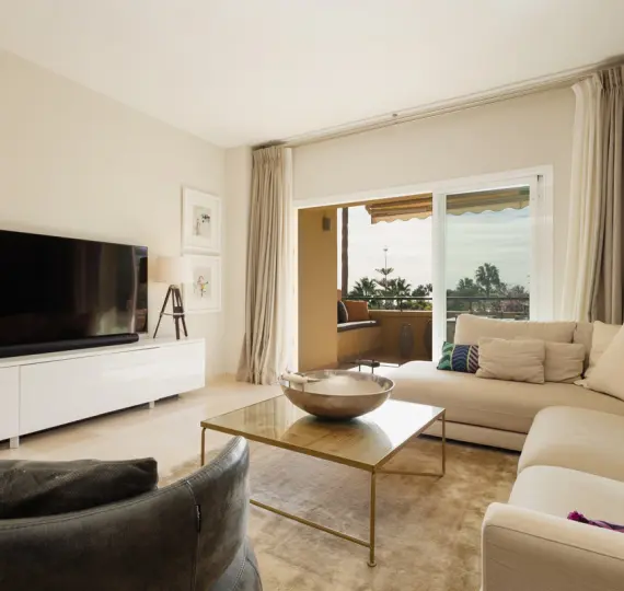 Long-term rent of middle floor apartment in Elviria