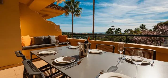 Long-term rent of middle floor apartment in Elviria 4