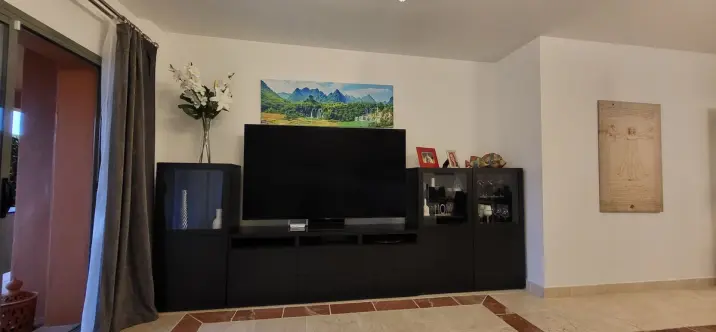 Alquiler a corto plazo de apartamento en planta baja en Atalaya 3