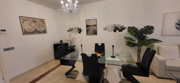 Alquiler a corto plazo de apartamento en planta baja en Atalaya 4