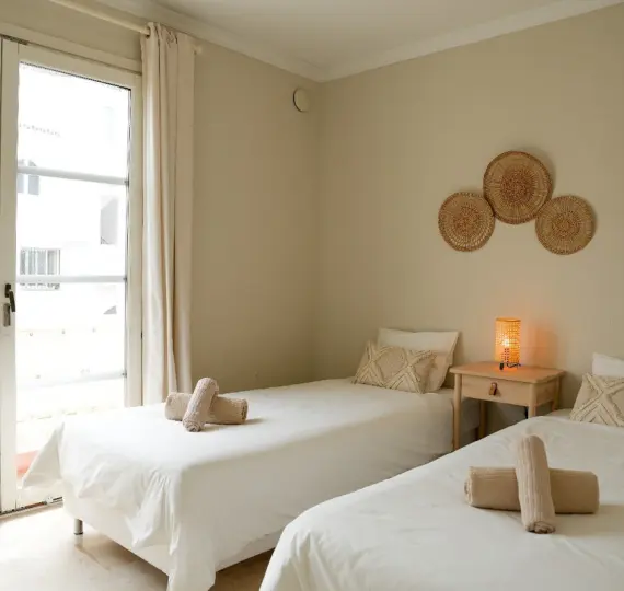 Long-term rent of middle floor apartment in El Paraiso