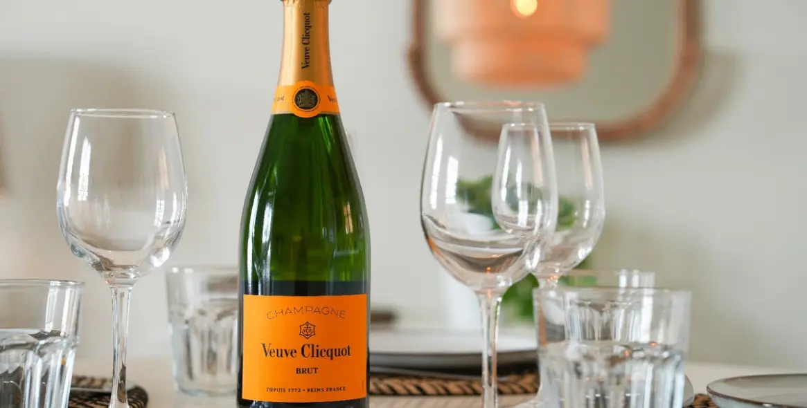 Long-term rent of middle floor apartment in El Paraiso 10