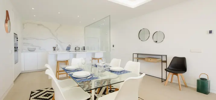 Long-term rent of ground floor apartment in Bahía de Marbella 0