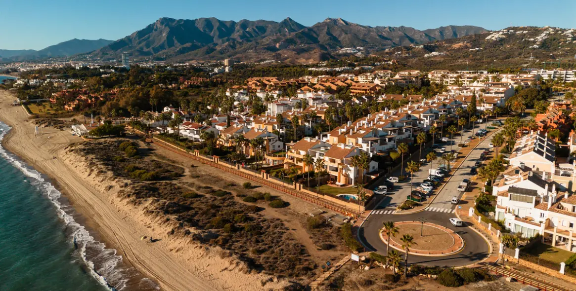 Long-term rent of ground floor apartment in Bahía de Marbella 14