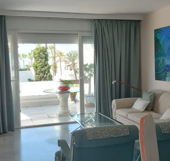 Short-term rent of penthouse in Estepona