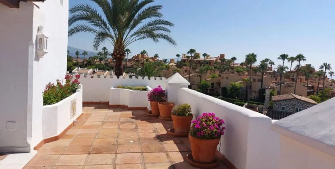 Краткосрочная аренда пентхауса в Estepona 4