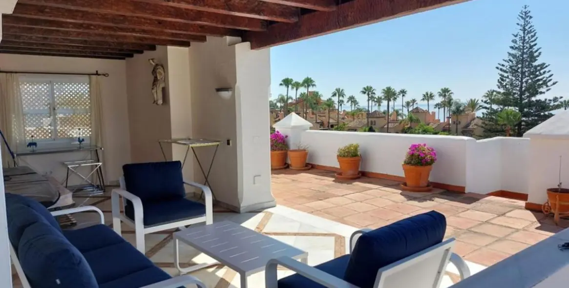 Краткосрочная аренда пентхауса в Estepona 2