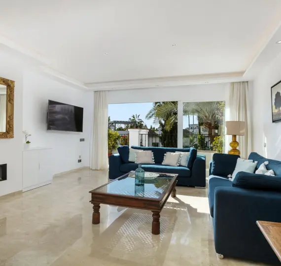 Short-term rent of penthouse in Marbella