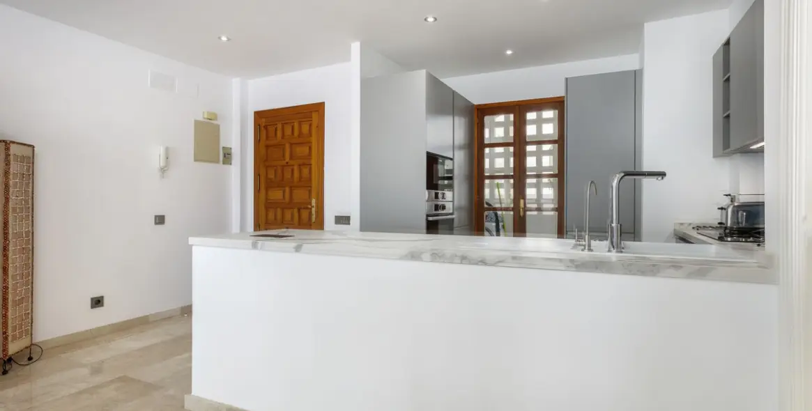 Short-term rent of penthouse in Marbella 28