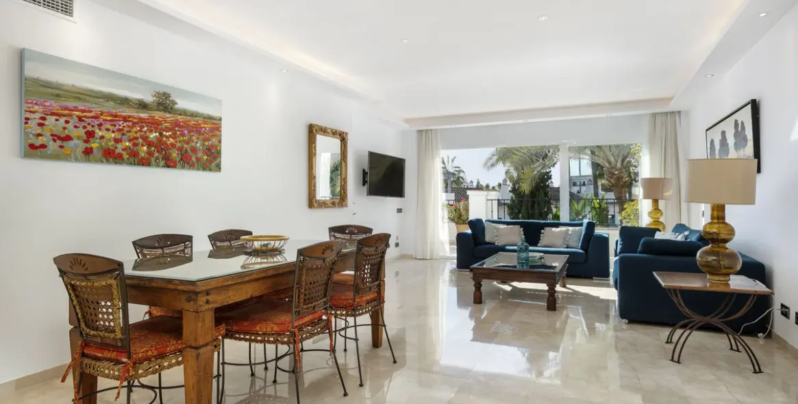 Short-term rent of penthouse in Marbella 30