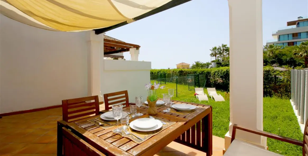 Краткосрочная аренда дома на две семьи в Estepona 1