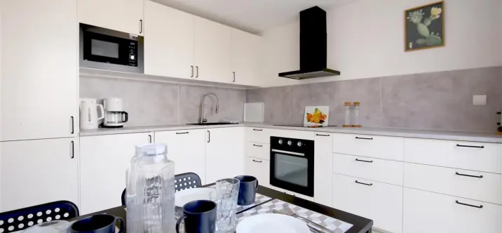 Краткосрочная аренда дома на две семьи в Estepona 3