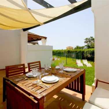 Short-term rent of semi-detached house in Estepona