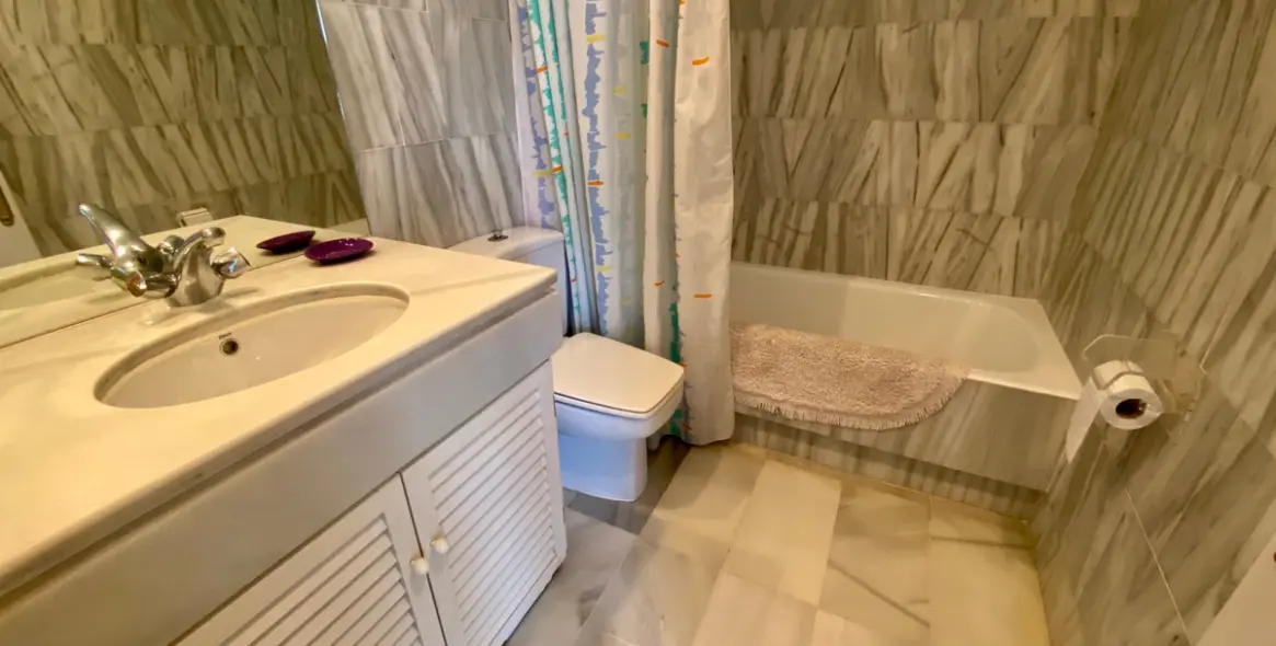 Краткосрочная аренда пентхауса в Estepona 9