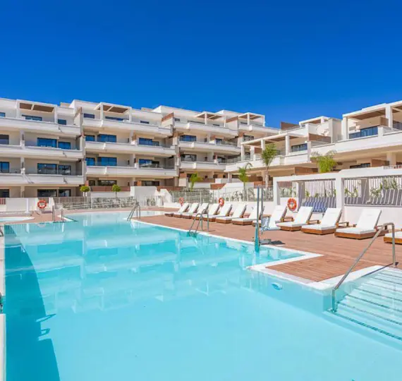 Продажа апартаментов на среднем этаже в La Cala de Mijas