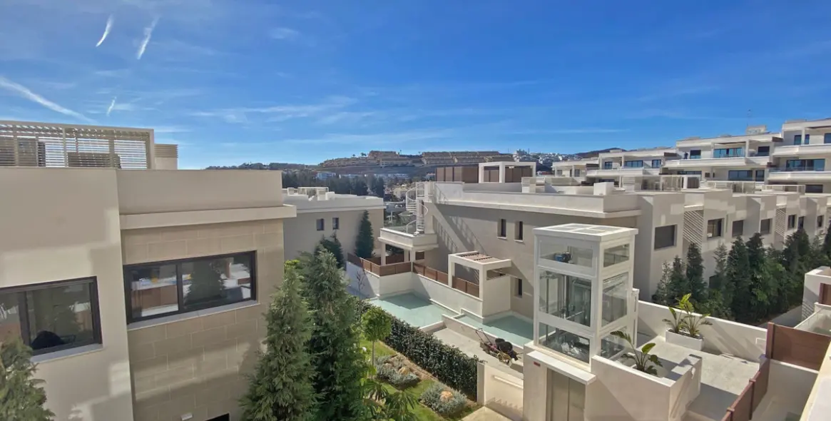 Venta de apartamento en planta media en La Cala de Mijas 18