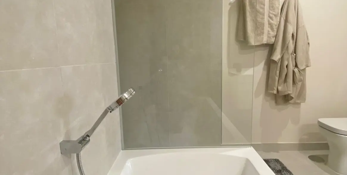 Venta de apartamento en planta media en La Cala de Mijas 41