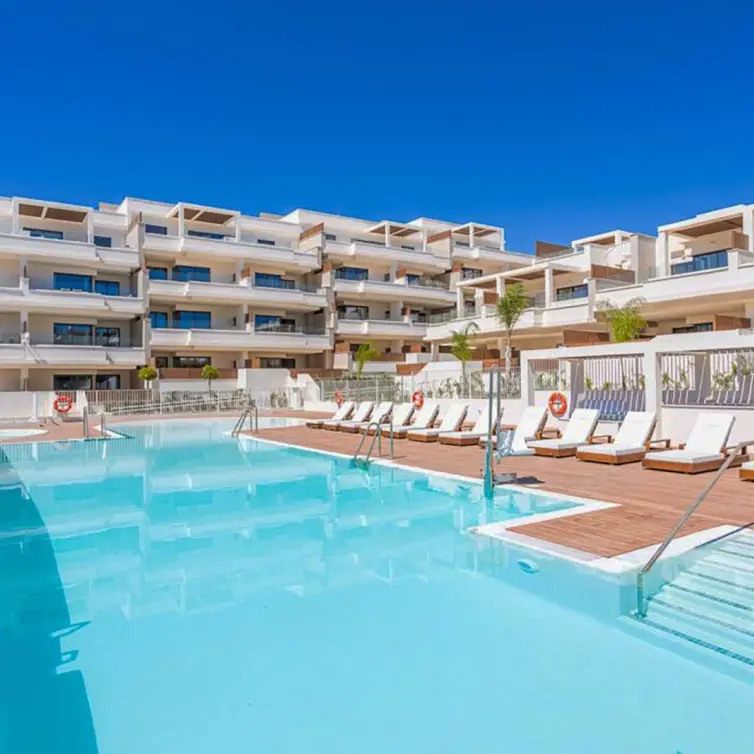 Продажа апартаментов на среднем этаже в La Cala de Mijas