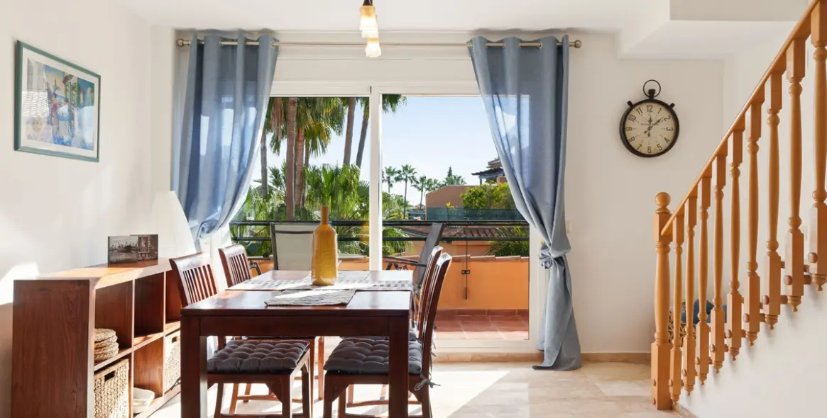 Short-term rent of penthouse in El Rosario 1