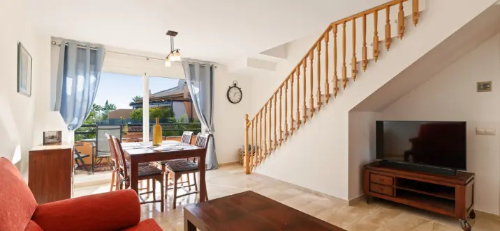 Short-term rent of penthouse in El Rosario 3