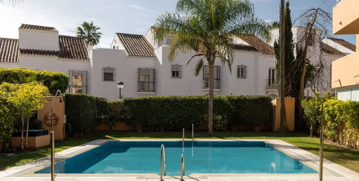 Short-term rent of penthouse in El Rosario 16