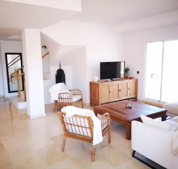 Short-term rent of penthouse duplex in Elviria