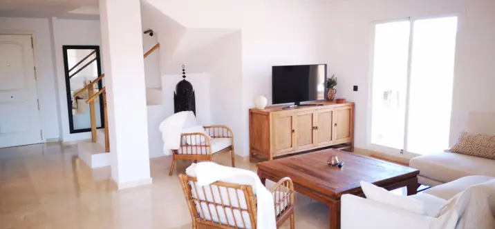 Short-term rent of penthouse duplex in Elviria 1