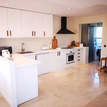 Short-term rent of penthouse duplex in Elviria