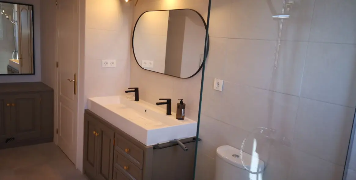 Short-term rent of penthouse duplex in Elviria 13