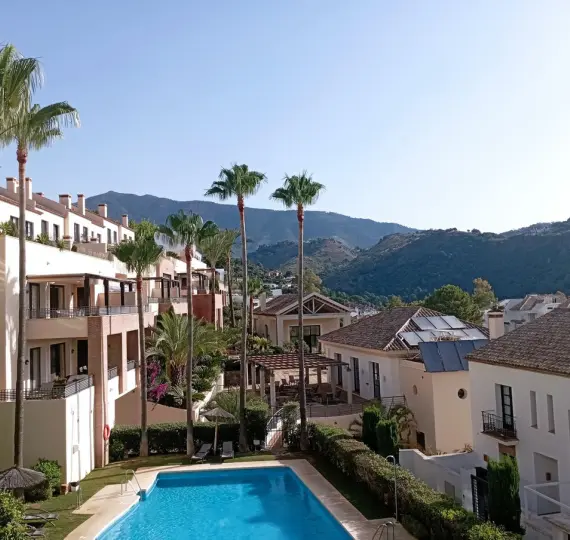 Short-term rent of townhouse in Benahavís