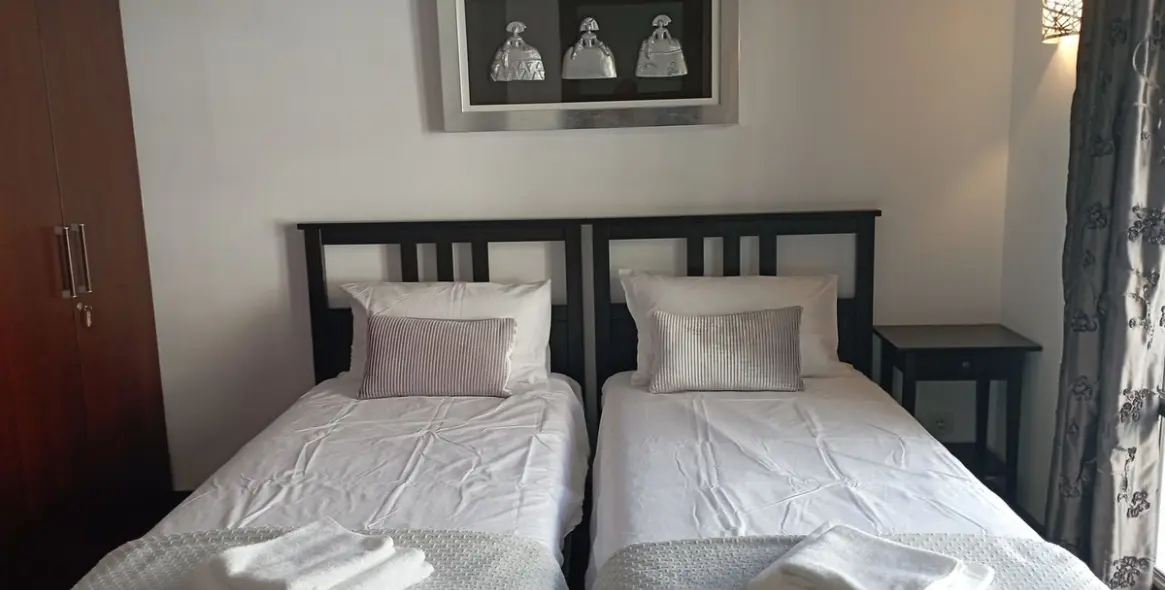 Short-term rent of townhouse in Benahavís 13