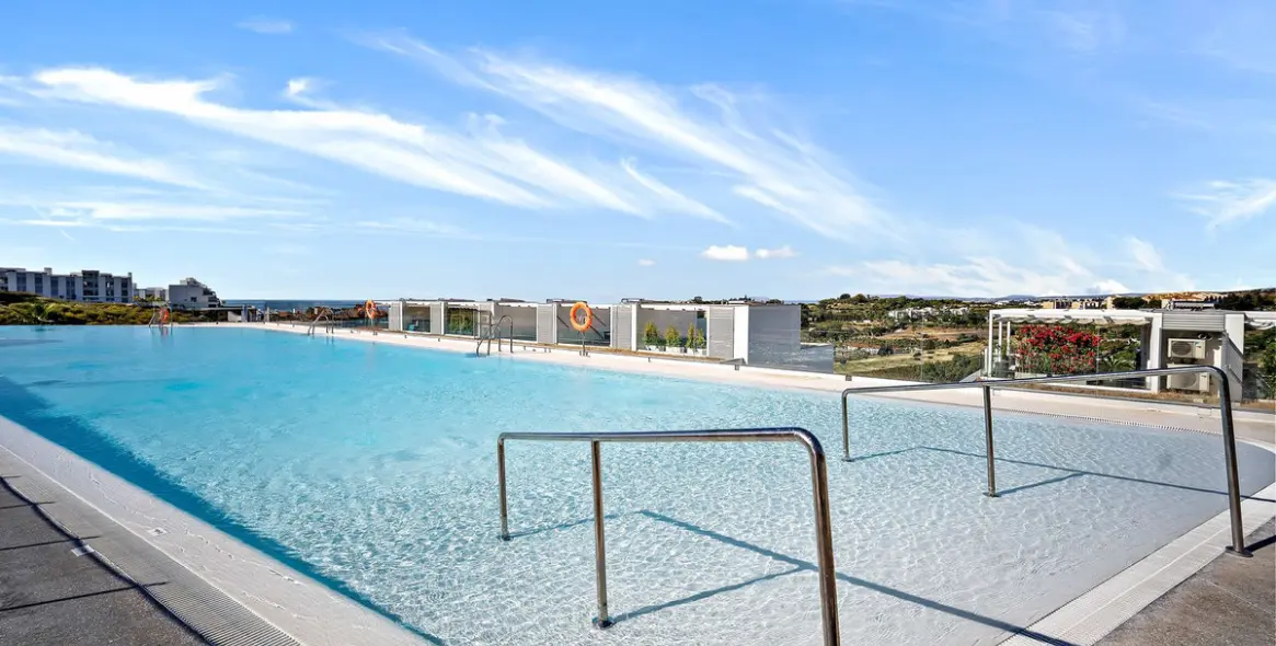 Short-term rent of middle floor apartment in Cancelada 4