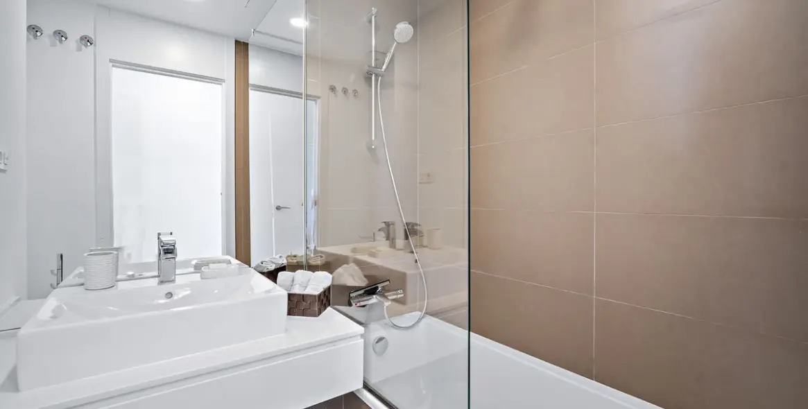 Short-term rent of middle floor apartment in Cancelada 8