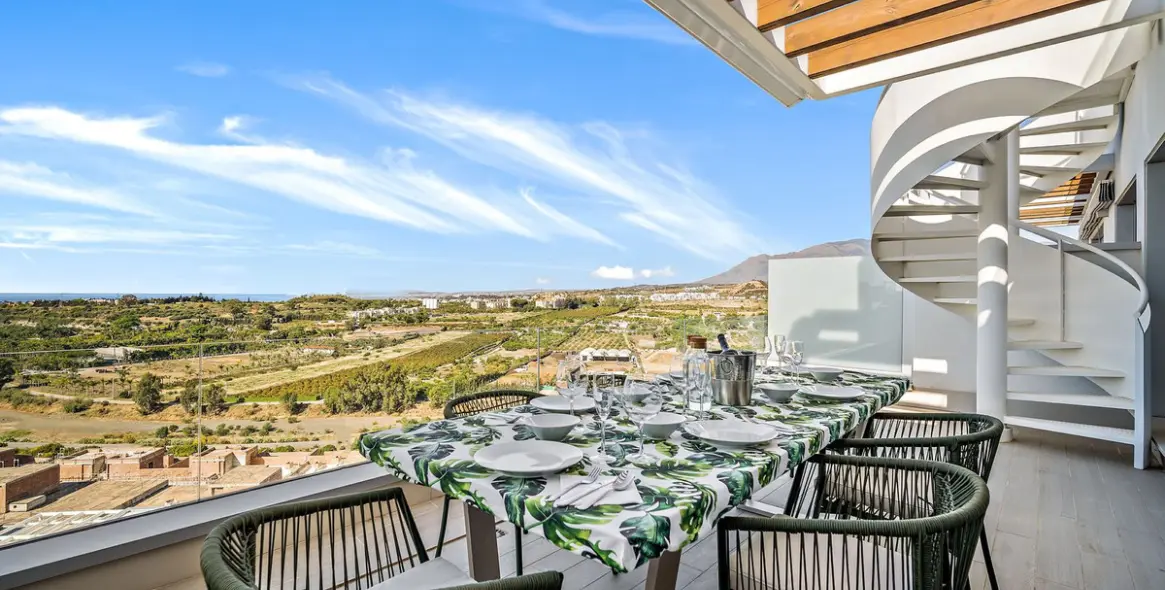 Short-term rent of middle floor apartment in Cancelada 12