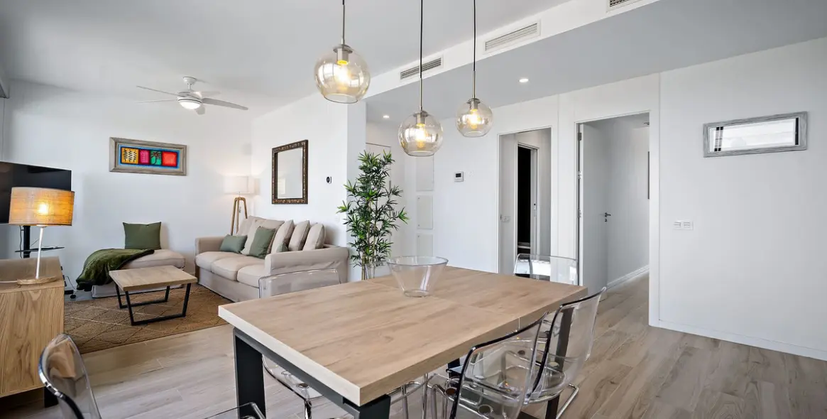 Short-term rent of middle floor apartment in Cancelada 18