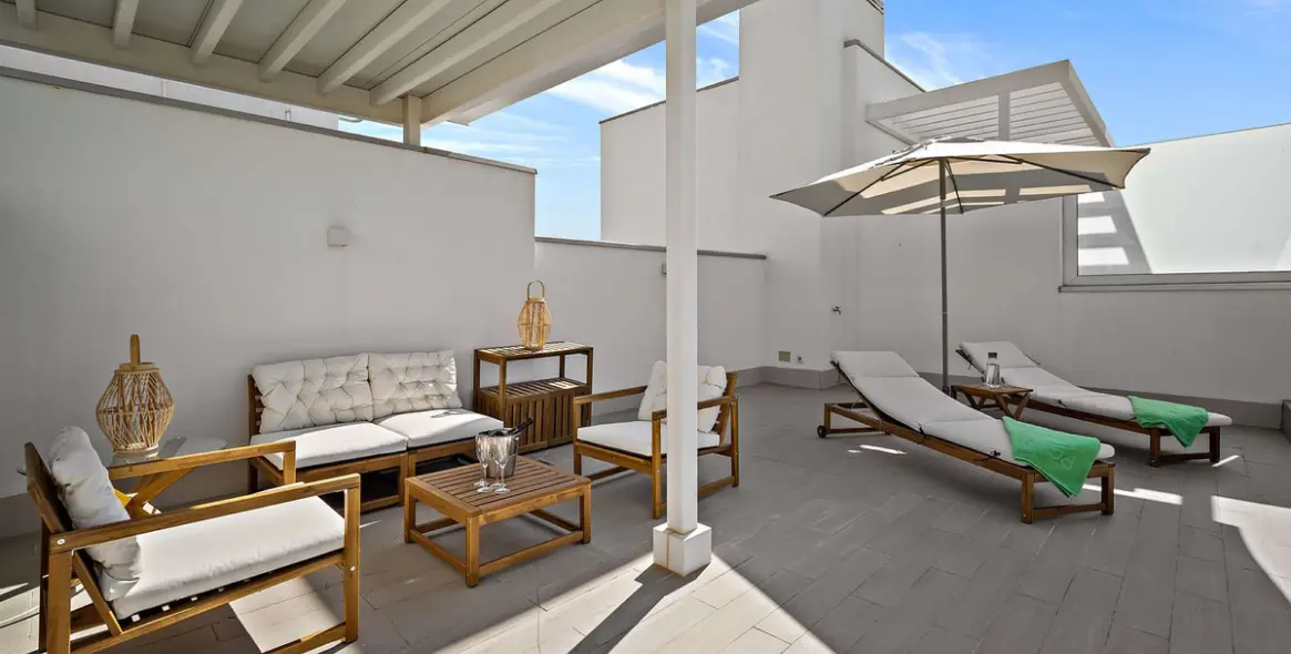 Краткосрочная аренда апартаментов на среднем этаже в Cancelada 22