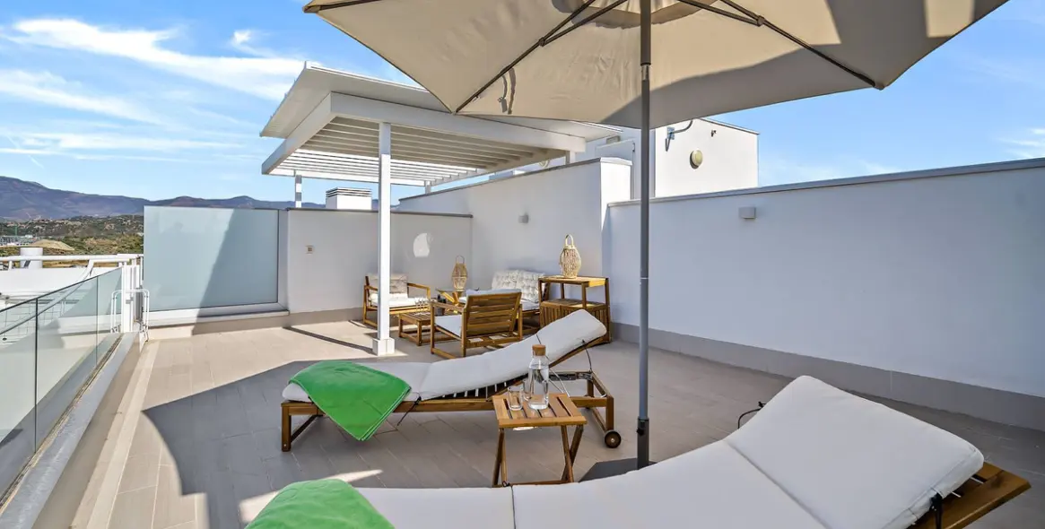 Краткосрочная аренда апартаментов на среднем этаже в Cancelada 23