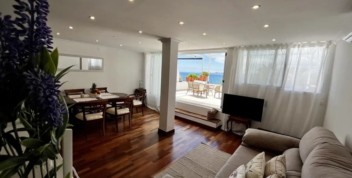 Alquiler a corto plazo de apartamento en planta media en Benalmadena 4